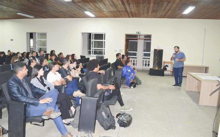 Prefeitura de Viçosa entrega bolsas do programa Bolsa Atleta e Bolsa Técnico Municipal