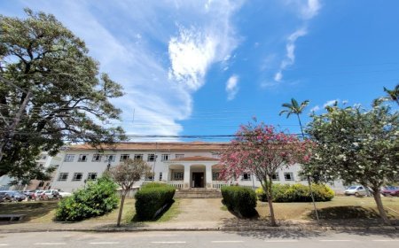 Prefeitura de Viçosa esclarece que viagem do prefeito ao exterior é de caráter particular