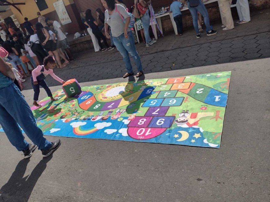 Viçosa encerra campanha Maio Amarelo com passeio ciclístico e estreia experimental de 'Transitolândia'