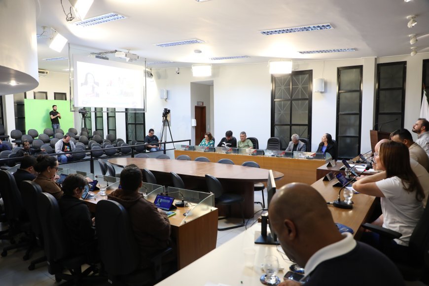 Câmara de Viçosa aprova reajuste salarial do magistério