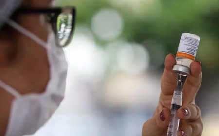 Anvisa determina atualização de vacinas contra a Covid-19