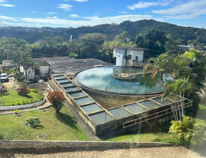 Saae Viçosa recebe certificado por uso de energia renovável
