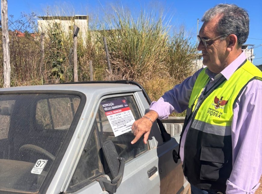 Fiscalização identifica veículos abandonados em três bairros de Viçosa