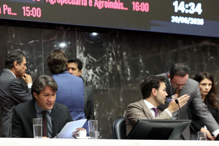 Governador de Minas sanciona unificação de carreiras jurídicas na AGE