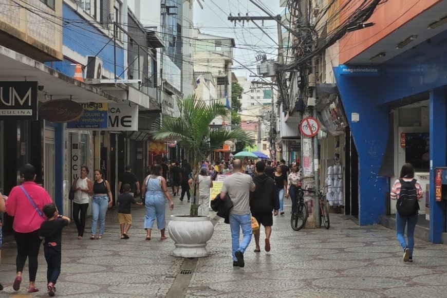 Inflação usada para corrigir salários acumula 4,33% em 12 meses