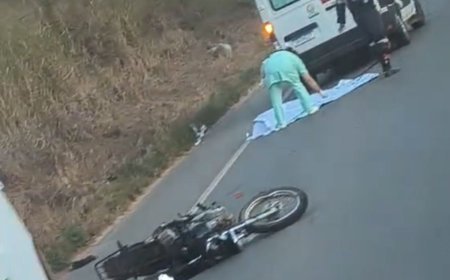 Motoqueiro morre após colisão com caminhão na MGC-120