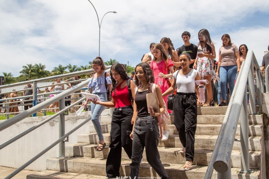 UFV divulga  editais para triênios do Pases 2026