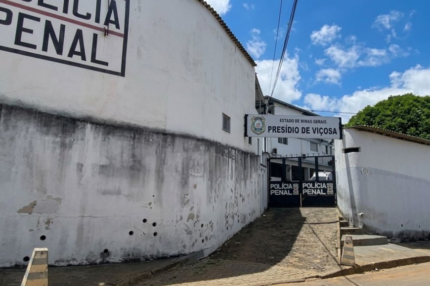 Polícia apreende três celulares após captação de vídeo em cela no Presídio de Viçosa