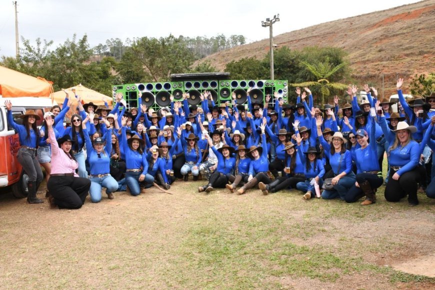 Shows e representatividade marcam 1ª Cavalgada do Batom