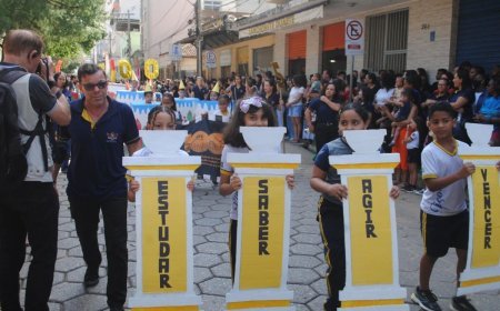 Celebração dos 155 anos de Viçosa inicia com desfile cívico-militar