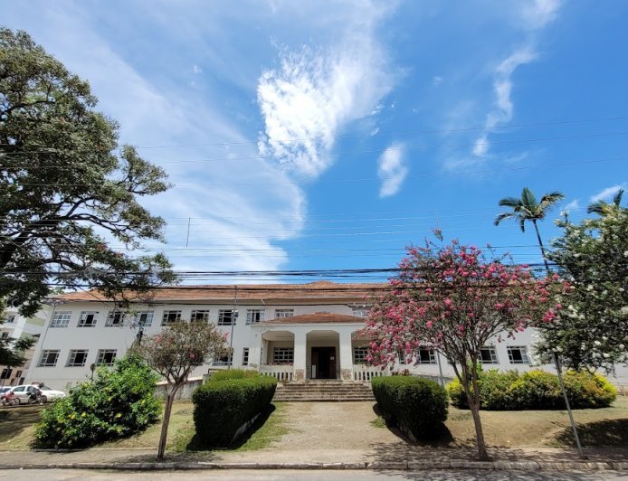 Viçosa tem processo seletivo aberto para 129 vagas e salários de até R$ 5,2 mil