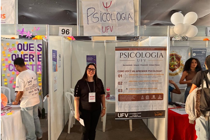 Mostra Universitária da UFV contou com estande do curso de Psicologia