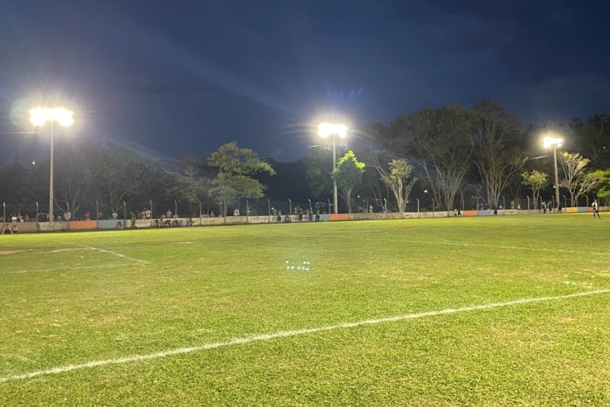 Campo do Estrela Dalva recebe iluminação em Viçosa