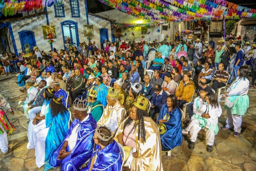 Paula Cândido realiza 1ª Festa de Nossa Senhora do Rosário