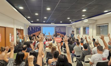 Professores da UFJF e IF Sudeste aprovam proposta de saída unificada da greve