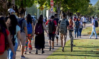 Retorno de 14 mil estudantes marca início do segundo período letivo na UFV