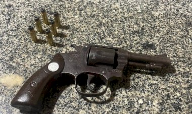 Dupla é presa em Coimbra por porte ilegal de arma