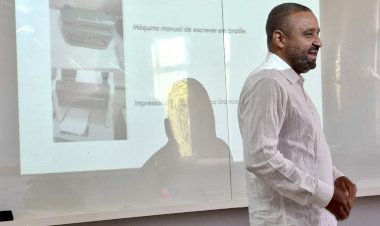 UFV tem primeiro trabalho de conclusão de curso defendido por estudante cego