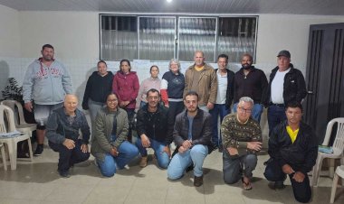 Prefeitura e moradores do Bairro Silvestre discutem retorno da Feira Livre