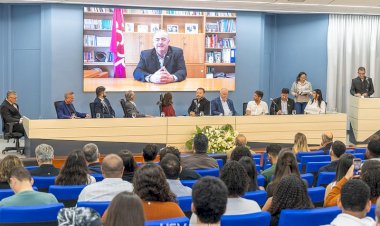UFV celebra 50 anos do curso de Cooperativismo em solenidade