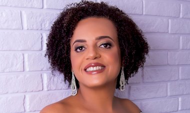 Professora da UFV vence prêmio nacional de formação docente