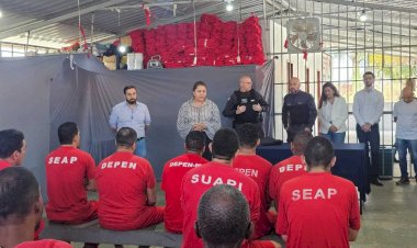 Prefeito de Viçosa realiza palestra no Presídio da cidade
