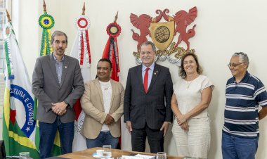 Presidente do Tribunal de Contas de MG visita UFV