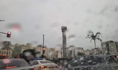 Defesa Civil de Viçosa emite alerta  para risco de deslizamentos após chuvas intensas