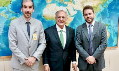 UFV avança na criação de hospital universitário após agenda em Brasília