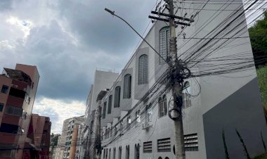 Prefeitura notifica operadoras para remoção de fios inúteis em Viçosa