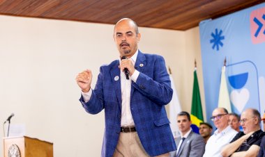 Governador de Minas Gerais anuncia Colégio Tiradentes em Viçosa