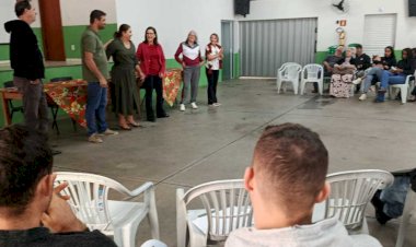 Prefeitura orienta produtores rurais sobre a venda de produtos para o PAA em Viçosa