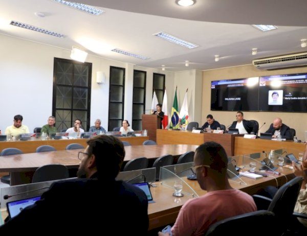 Câmara de Viçosa aprova recomposição salarial de 4,26% para servidores e vereadores