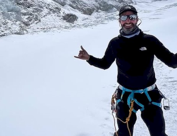 Viçosense conquista o topo do mundo em expedição histórica ao Monte Everest