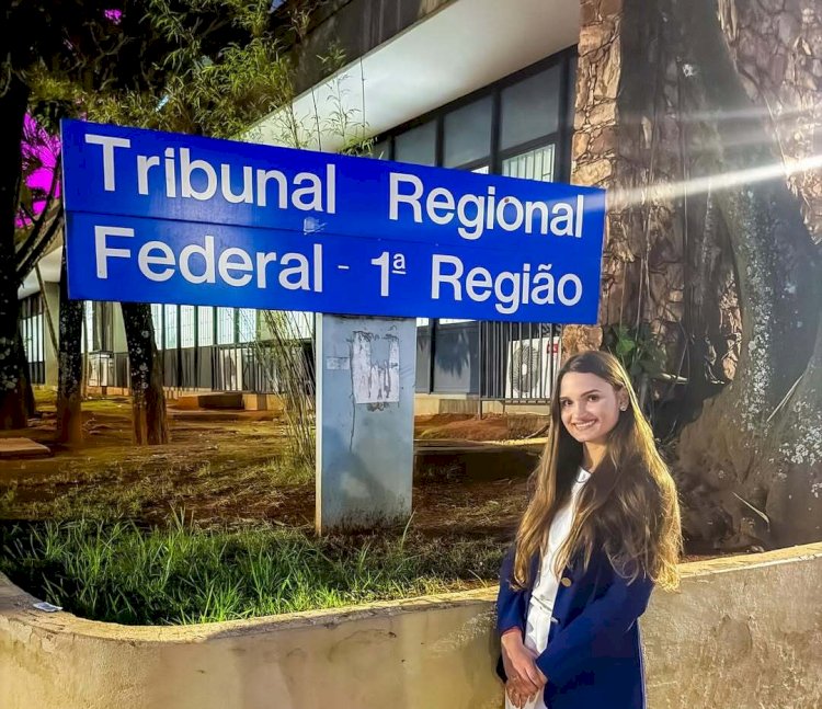 Ex-estudante da UFV se torna a juíza federal mais jovem do Brasil