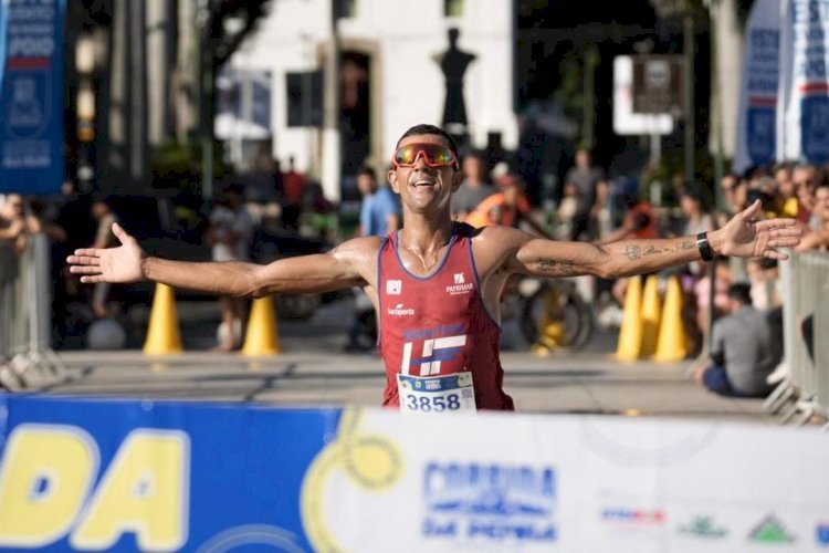 Atleta de Porto Firme vence corrida no Espírito Santo
