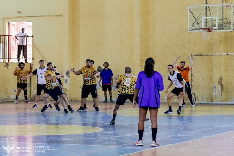 Viçosa oferece curso gratuito de arbitragem em handebol