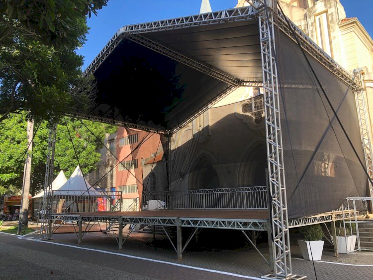 Festa de Santa Rita encerra neste sábado com show da banda Rosa de Saron