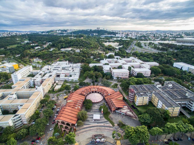 UFMG destina 30% vagas para novo vestibular seriado