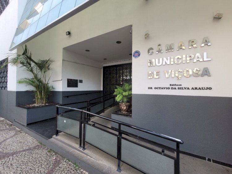Câmara de Viçosa abre inscrições para concurso que oferta 13 vagas e salários de até R$ 4,5 mil