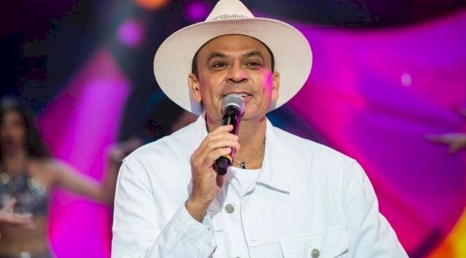 Frank Aguiar em evento junino em Viçosa no fim de semana