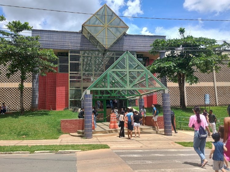 Prazo para pagar taxa de inscrição do Enem 2025 termina hoje