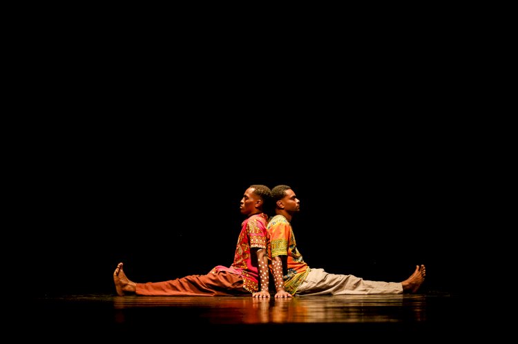 Grupo apresenta dança em homenagem à Preta Gil na Praça do Rosário