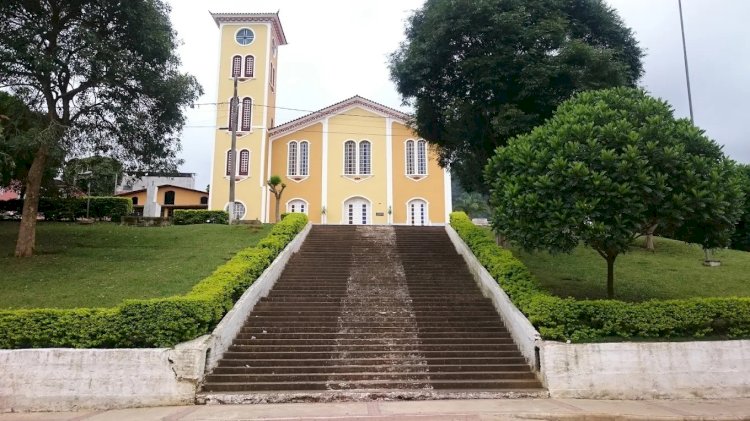 Araponga realiza 1º Festival Literário com apresentações culturais e oficinas
