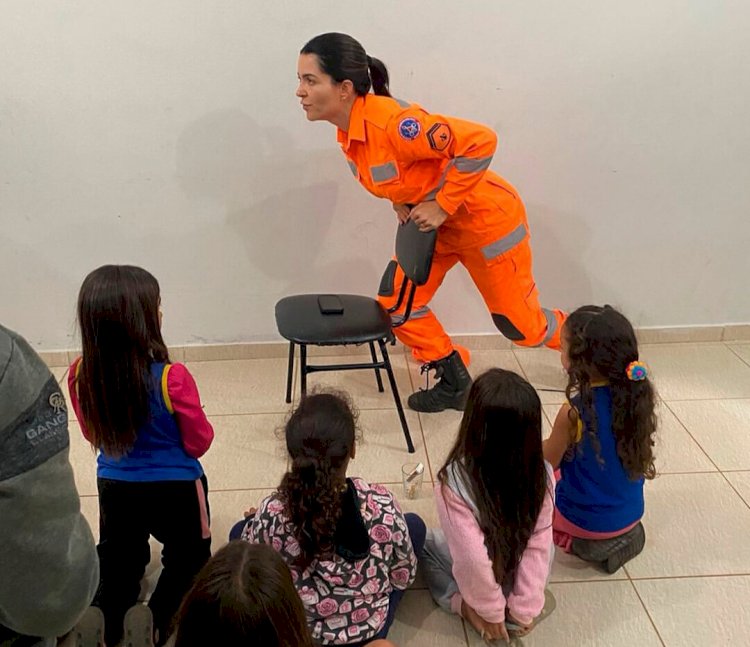 Crianças e adolescentes participam de curso de primeiros socorros em Paula Cândido