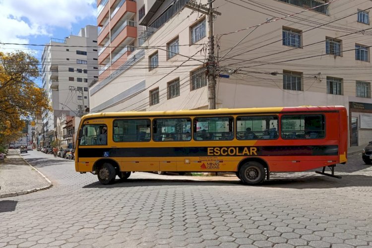 Quase 3,2 mil alunos usam o transporte escolar público em Viçosa