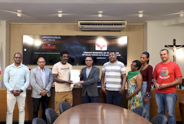 Câmara é palco de formalização da Associação Cultural Samba na Comunidade