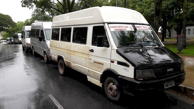 Lei cria política de conscientização sobre riscos do transporte clandestino em Minas Gerais