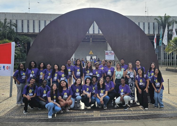Estudantes de Viçosa participam da etapa estadual do Parlamento Jovem em Belo Horizonte