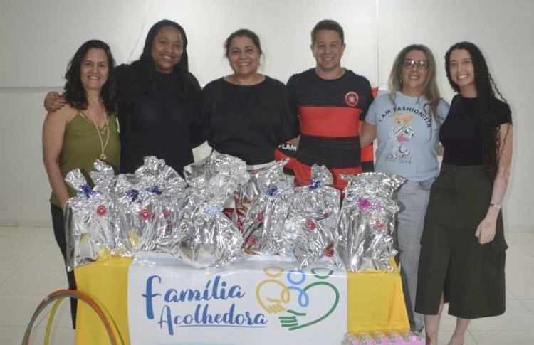 FLAViçosa doou kits pedagógicos para o Programa Família Acolhedora